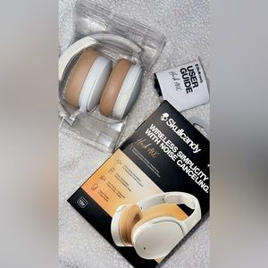 BRAND NEW HEADPHONES
